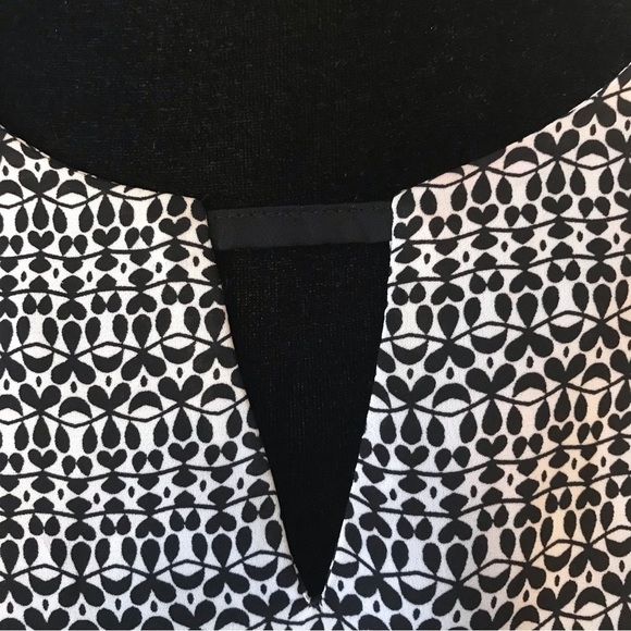 Sleeveless Shirt By Shelli Segal. Women’s Size 8. - Picture 2 of 7